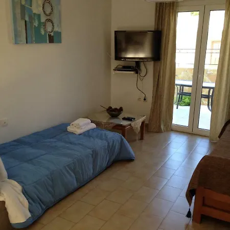 Regina Apartment *